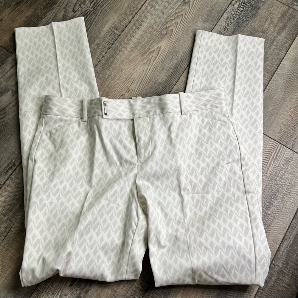 Calvin Klein Cream print. New. Size 6. Stretch. Business casual.